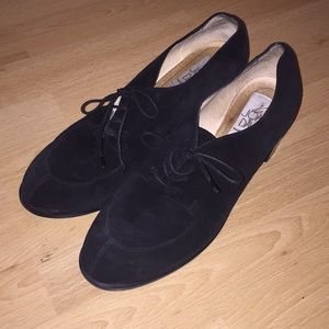 Joan & David black lace up shoes